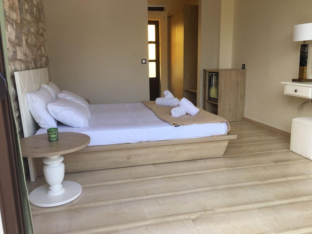 Marina Boutique Hotel