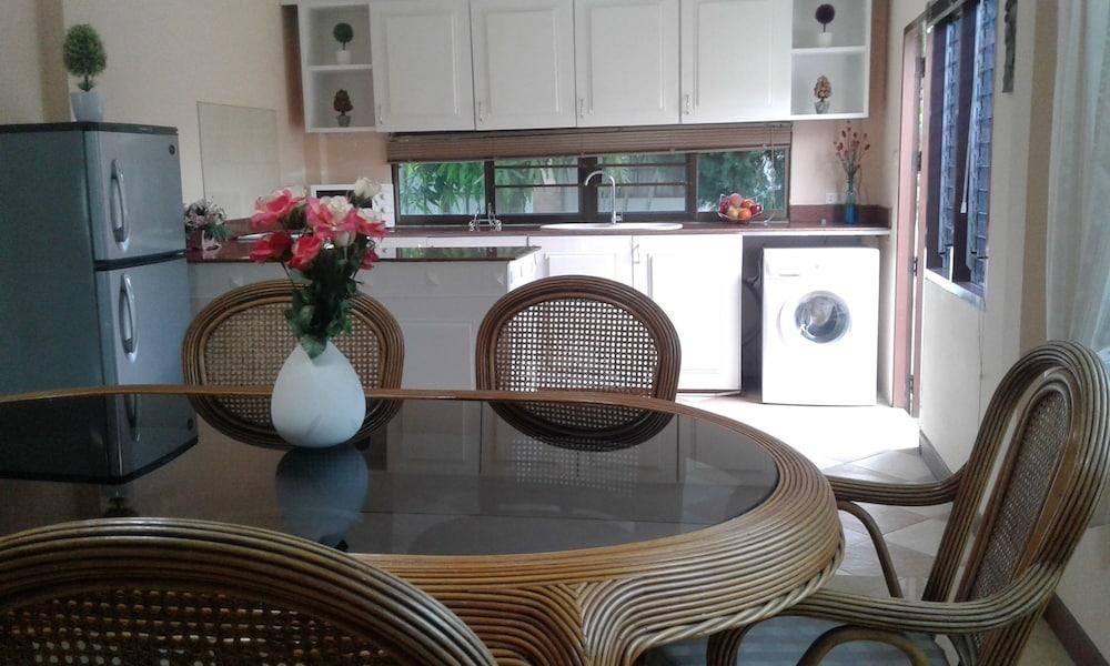 4 Bedroom House & Private Pool Pattaya