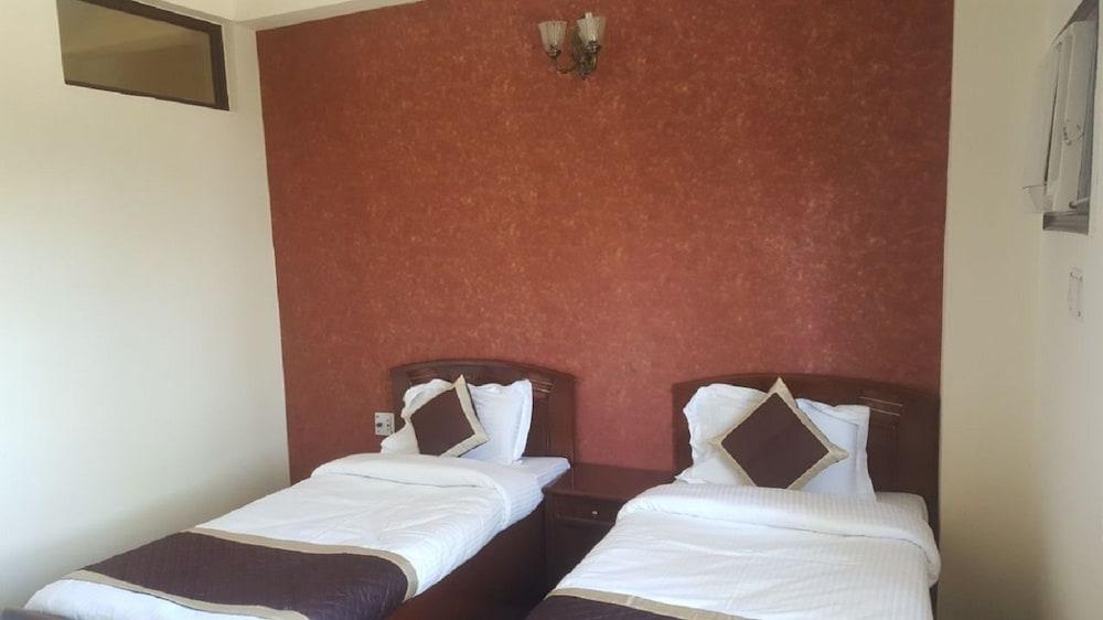 Hotel The  Orion Gopal Bhawan