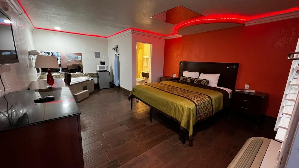 New American Inn and Suites