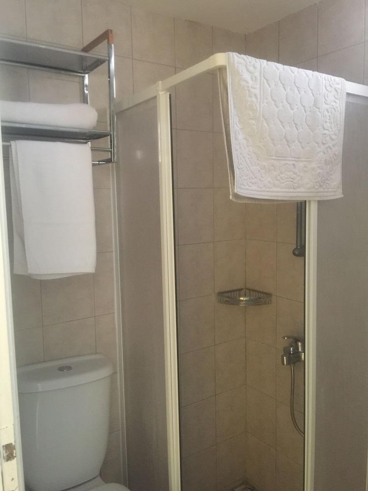 Estrella Beach Hotel