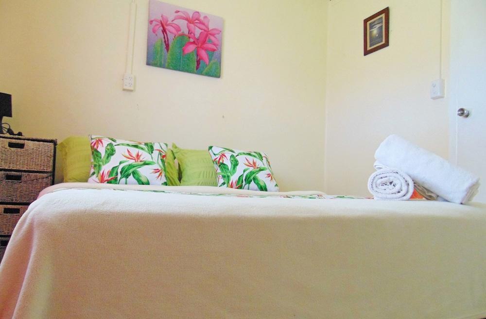 Twin Waters Beach Baches