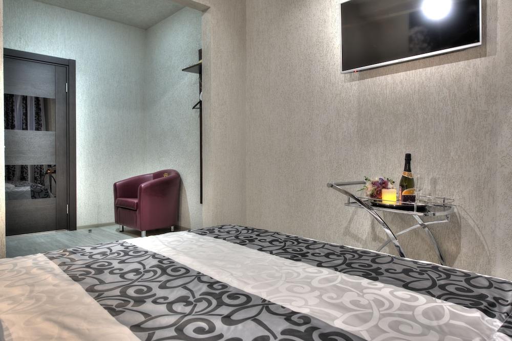 Alex Hotel na Kosygina