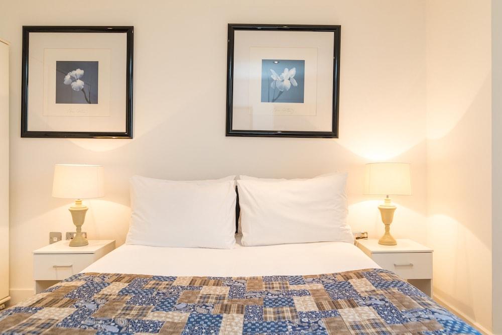 Austin David Apartments - New Island