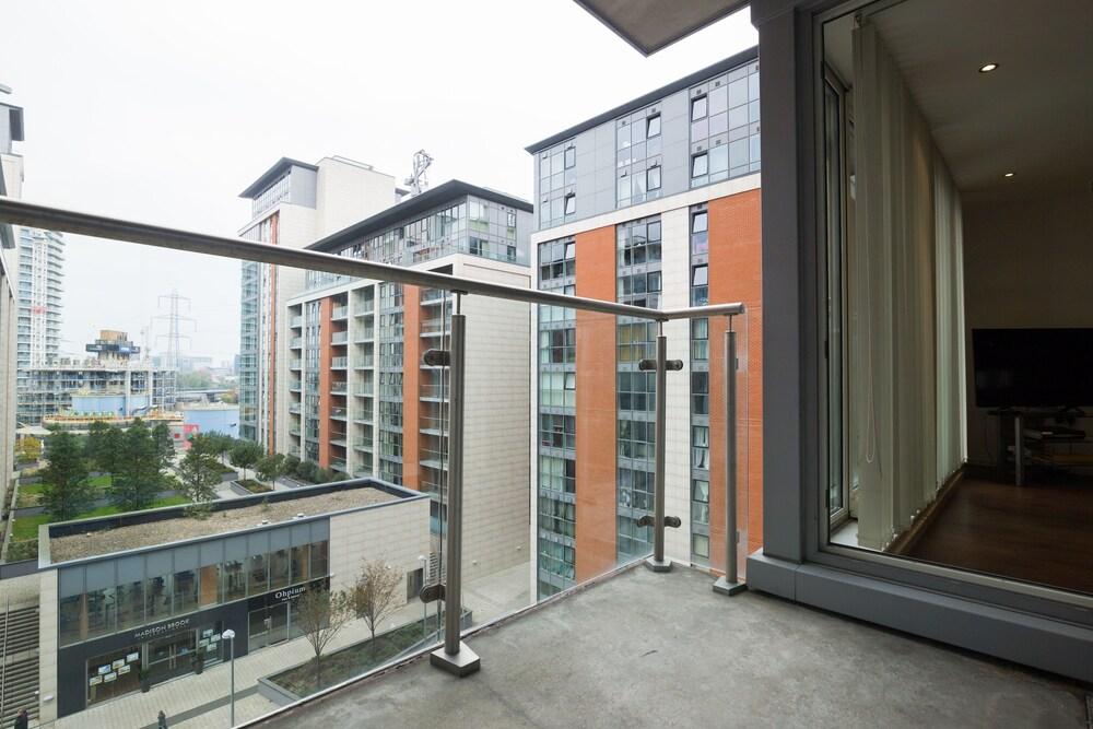 Austin David Trendy Apartment near ExCeL