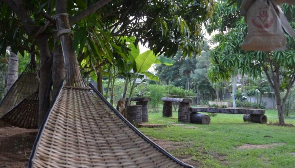 Baan Aroka Beach Front