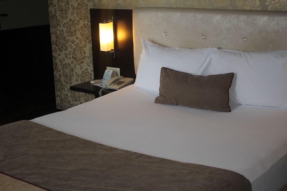 Hotel Palm City Akhisar