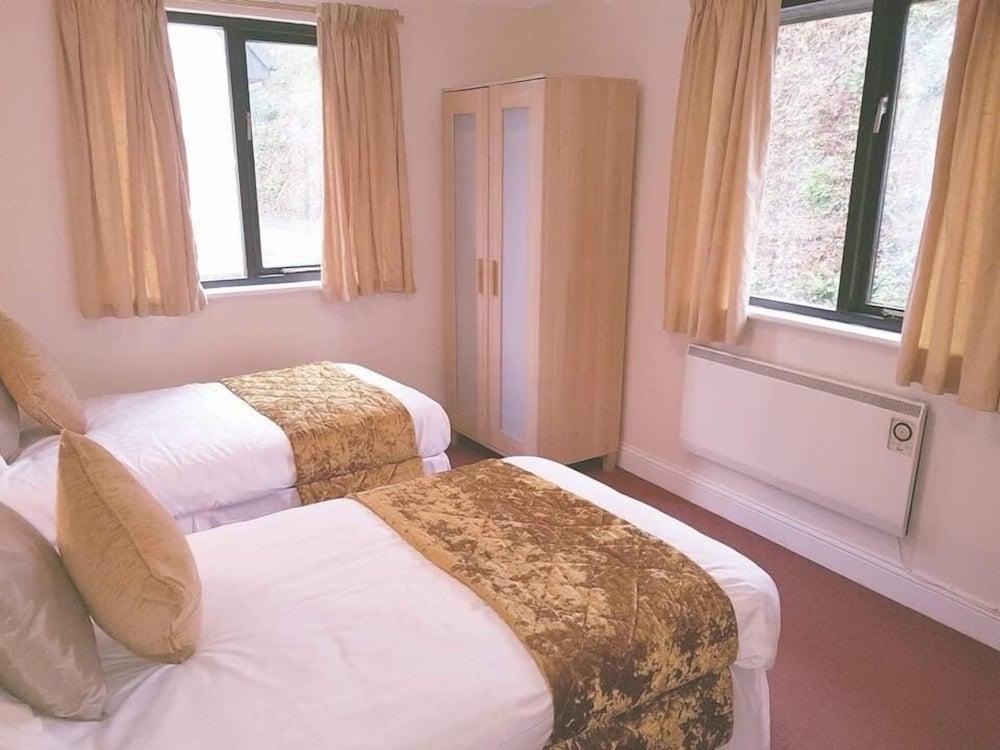 Lake View Villa - Rosecraddoc Manor