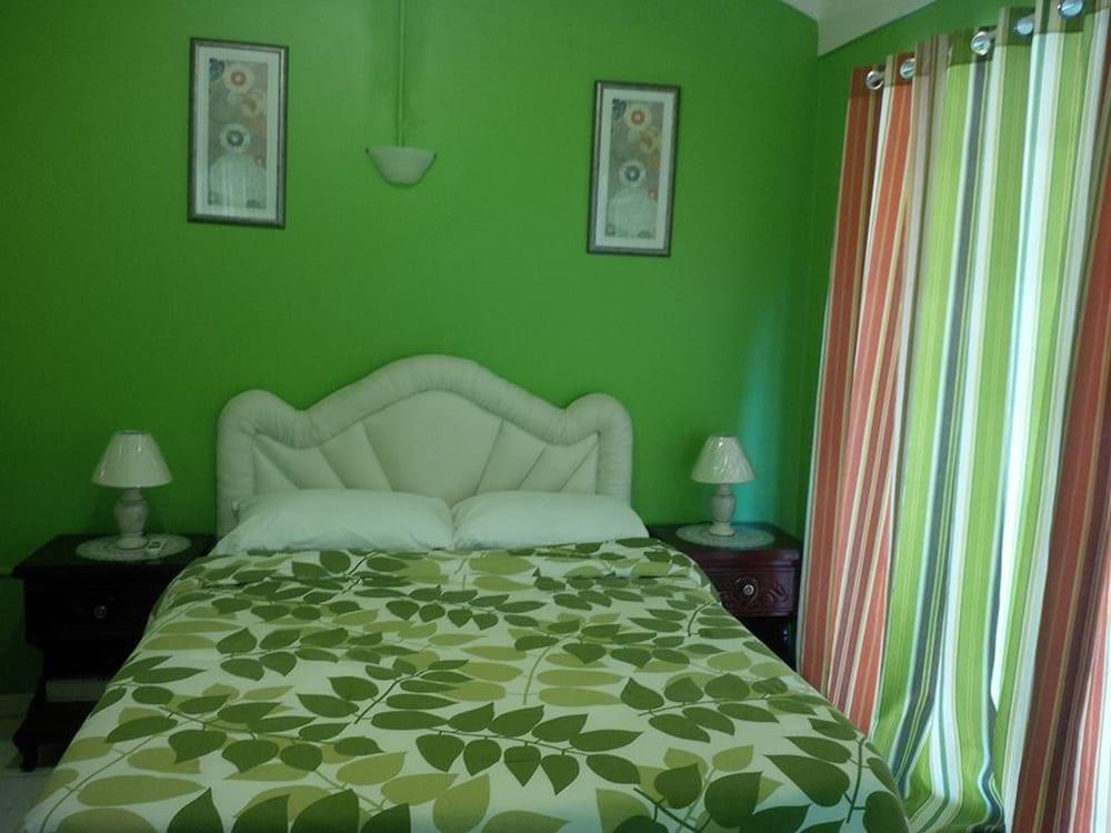 Colors Hideaway Estate