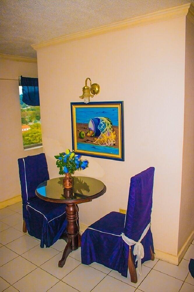 Sky Blue Beach Studio at Turtle Towers