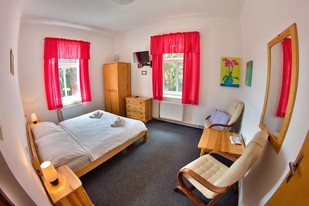 Hotel Pod Šikmou Věží