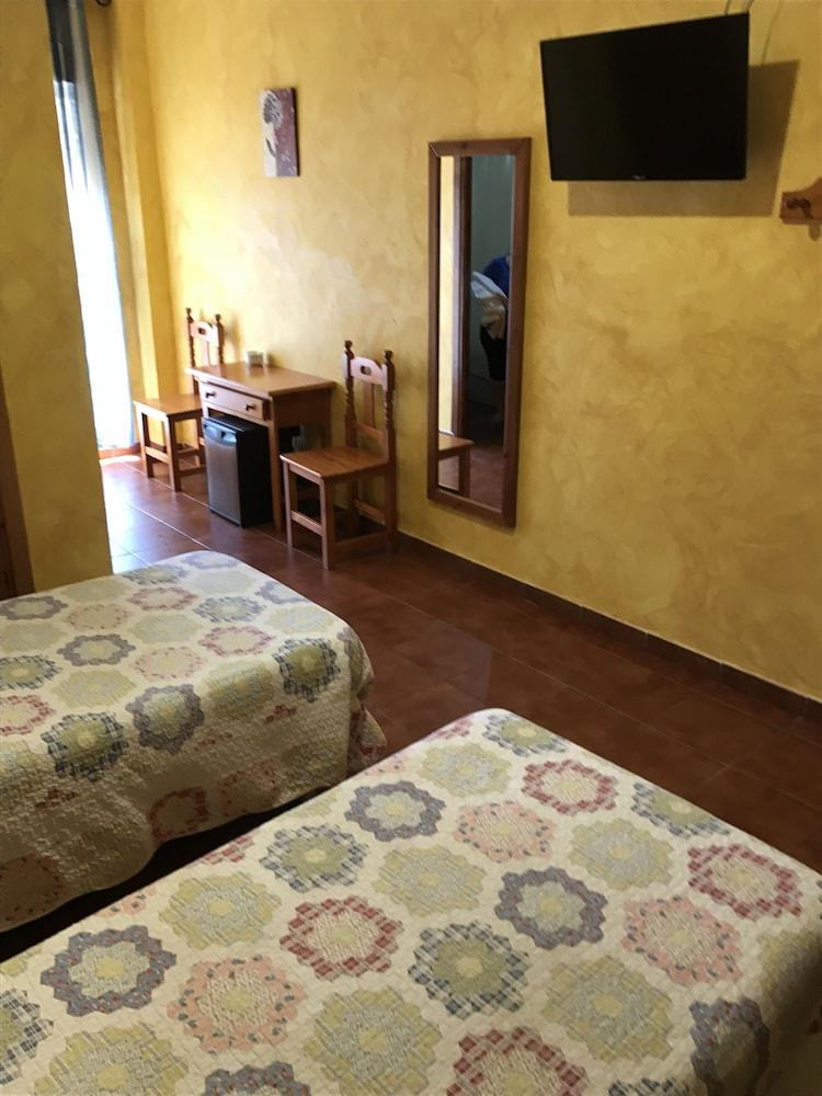 Hostal Restaurante El Mero