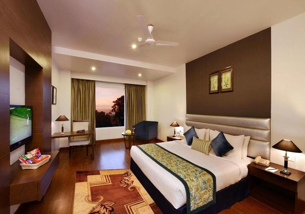 MB Greens Clarks Inn Moradabad