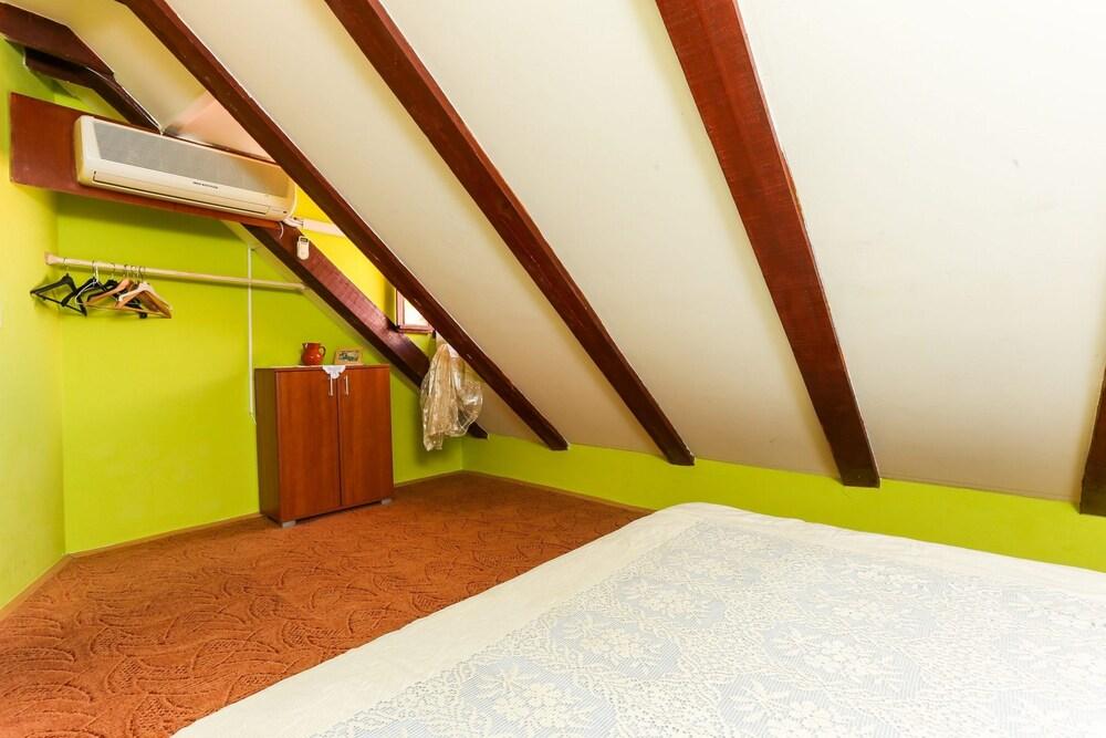 Old Town Baroque Palace Accommodation