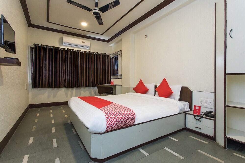 OYO 2760 Hotel Chanakya