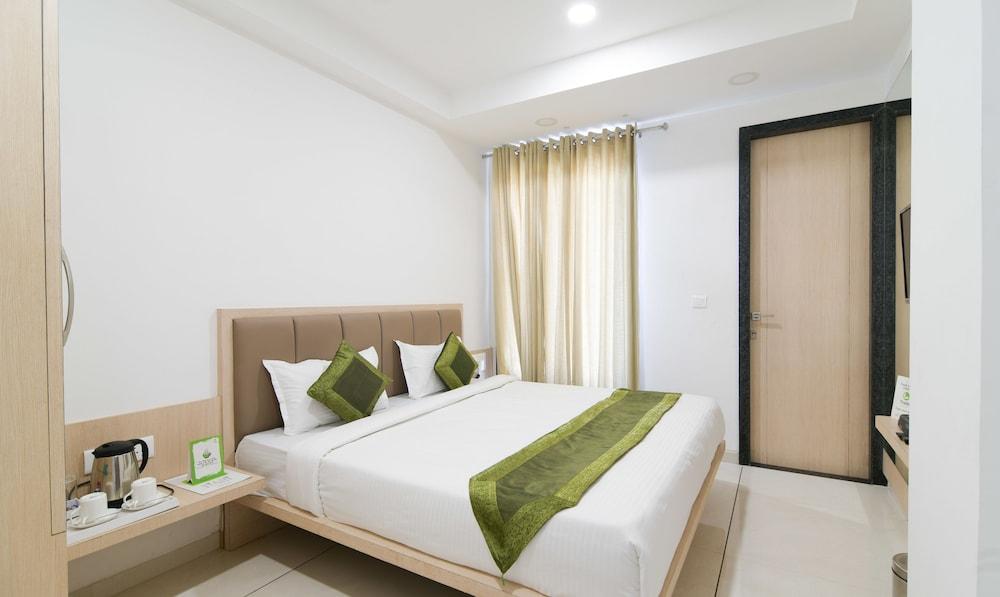 Treebo Avadh Residency