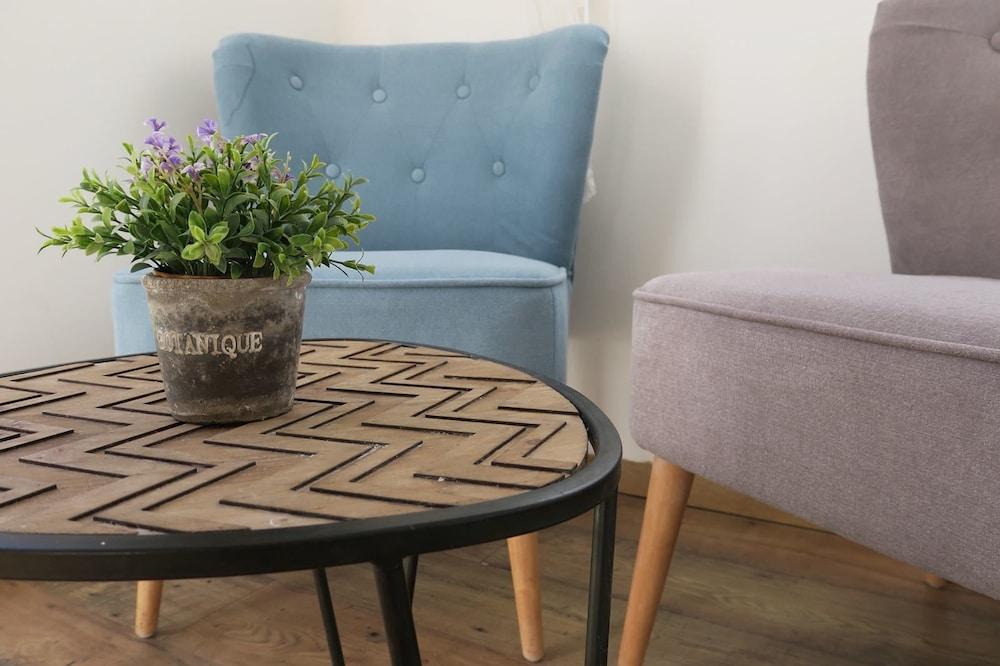 FAMILY APARTMENT & FREE  WATERSPORTS