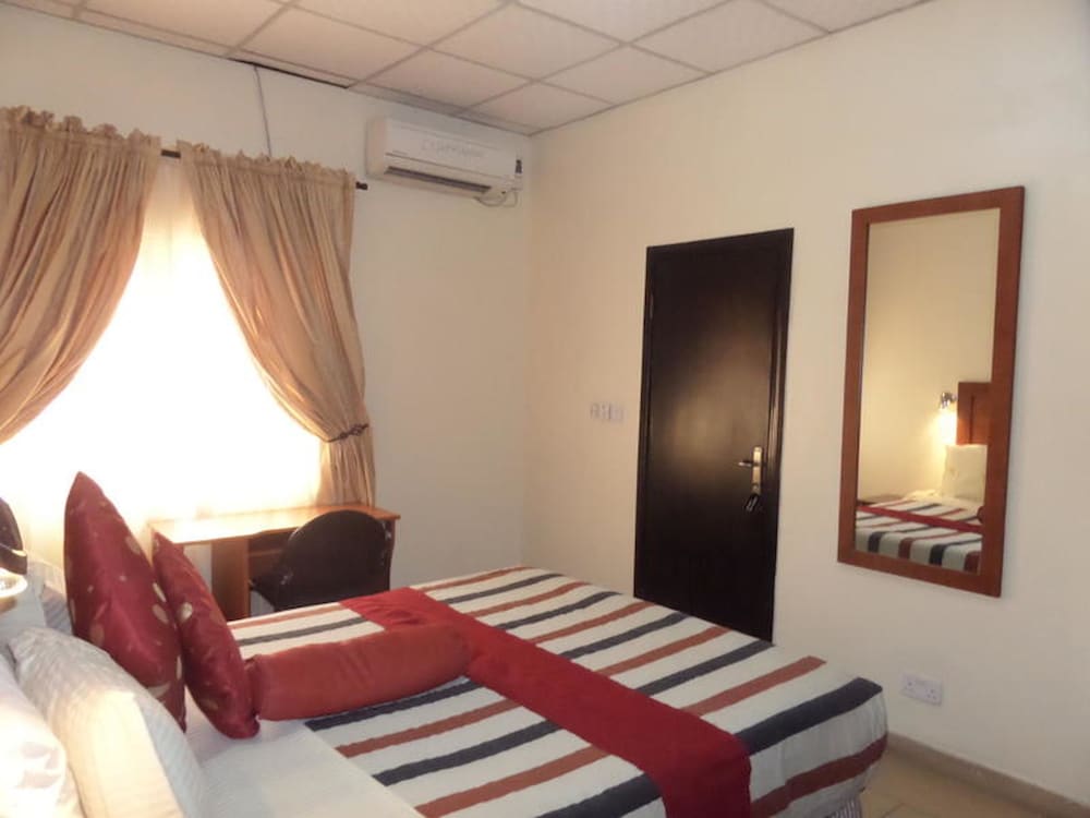 Candida's Place Apartments