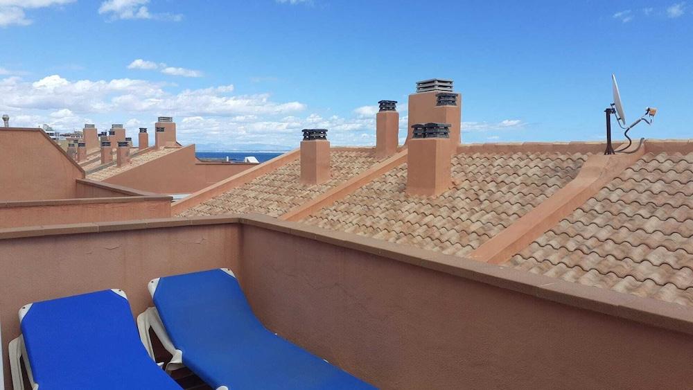 Lloyds Beach Club Aparthotel