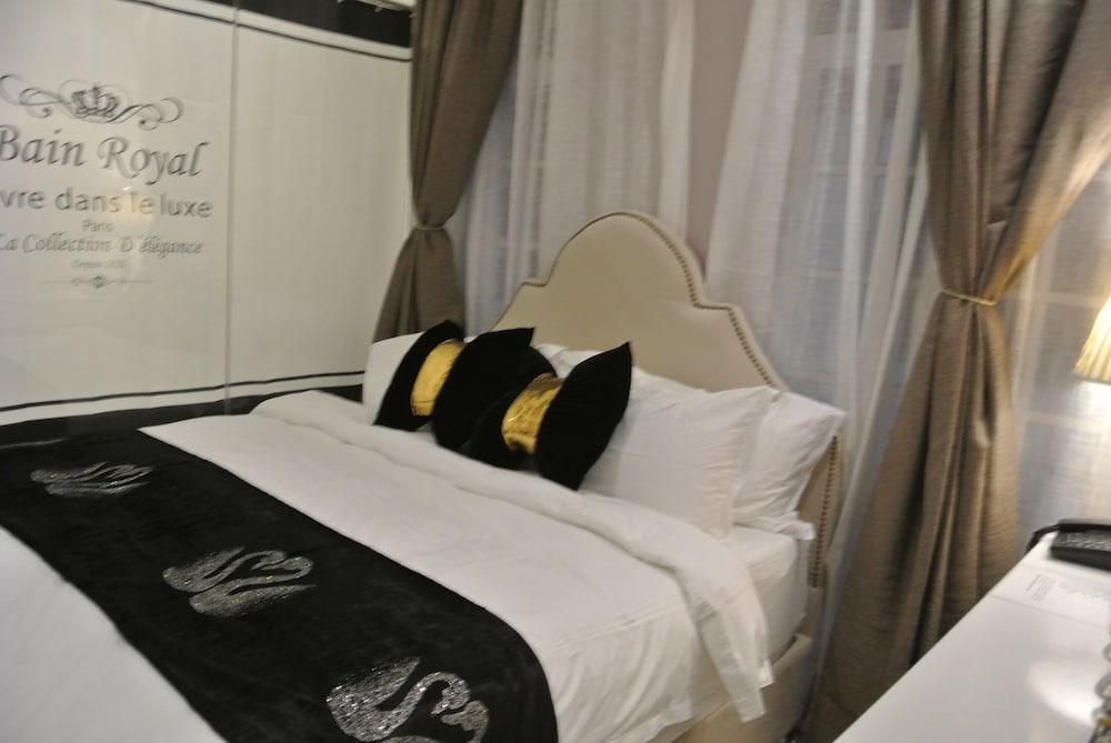 1 Day Car Hotel Station 18