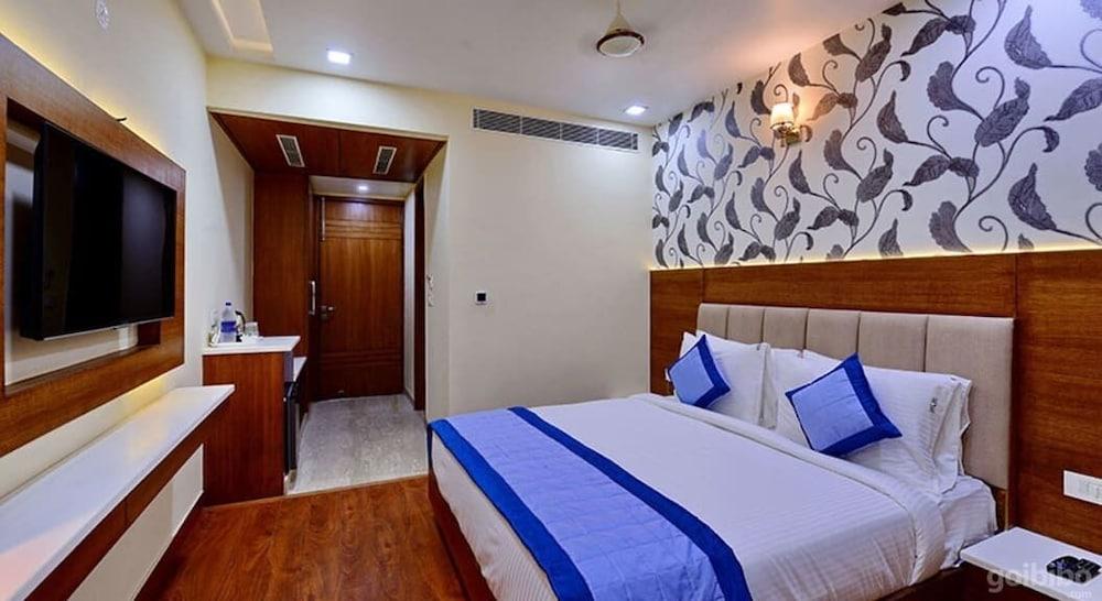 Grand Hridey 1 minute from Railway Station - Amritsar