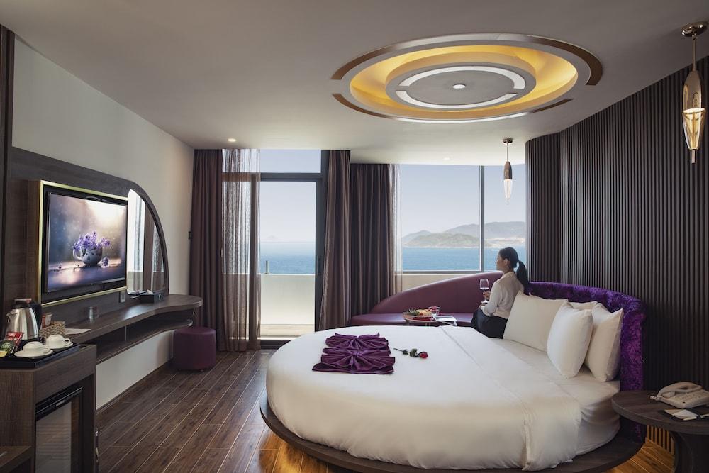 V Hotel Nha Trang