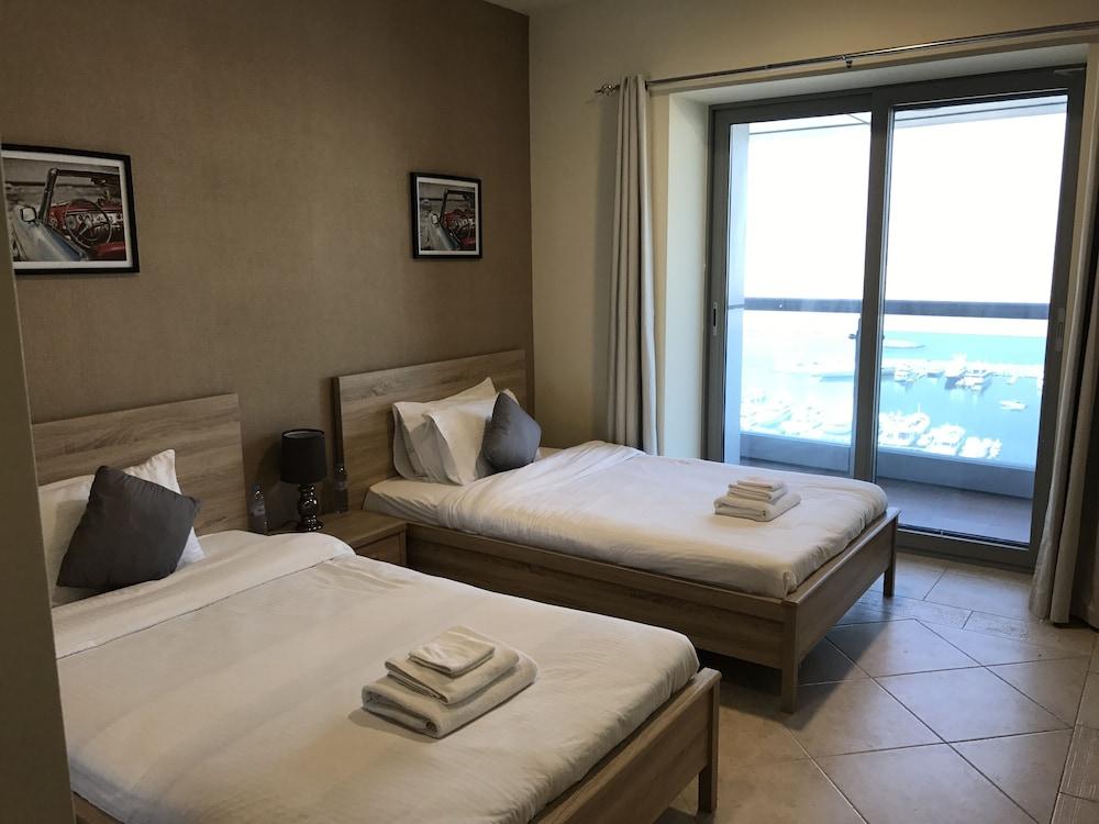 Yanjoon Holiday Homes - Princess Tower