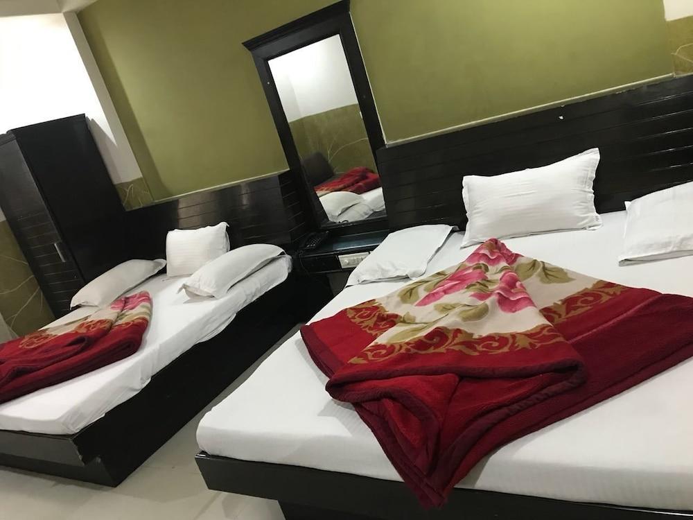 Hotel Dwarkadhish Intercontinental