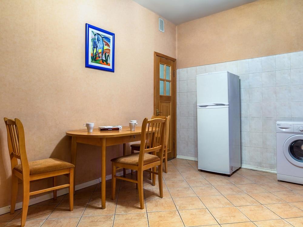 Friends apartment on Nevsky 112