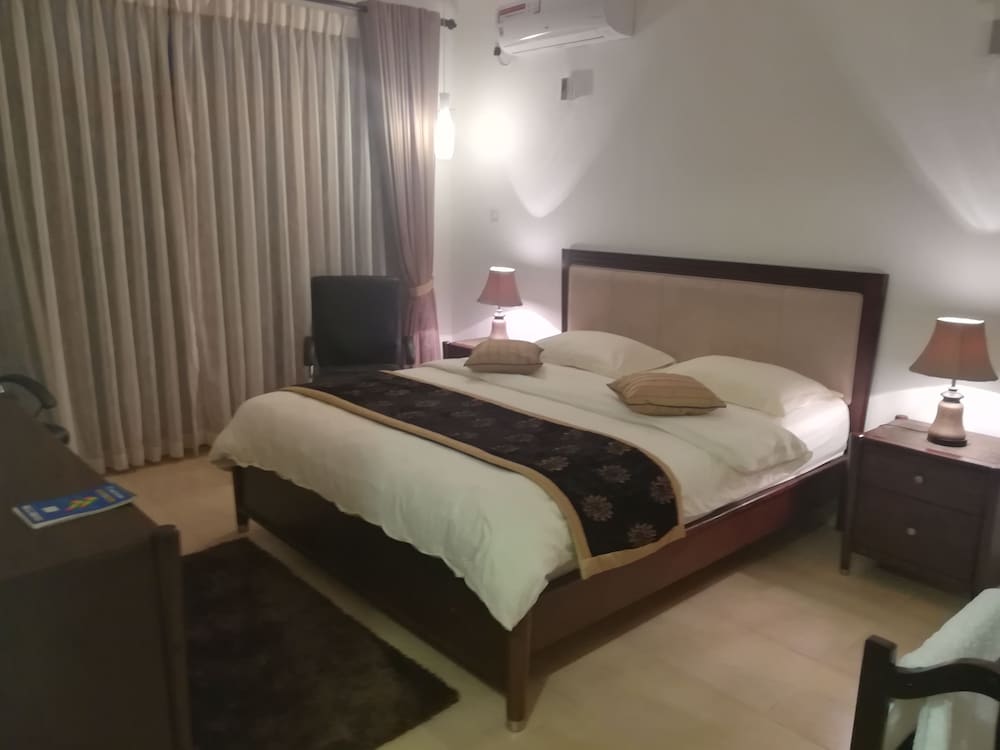 Mandarin Hill Residence