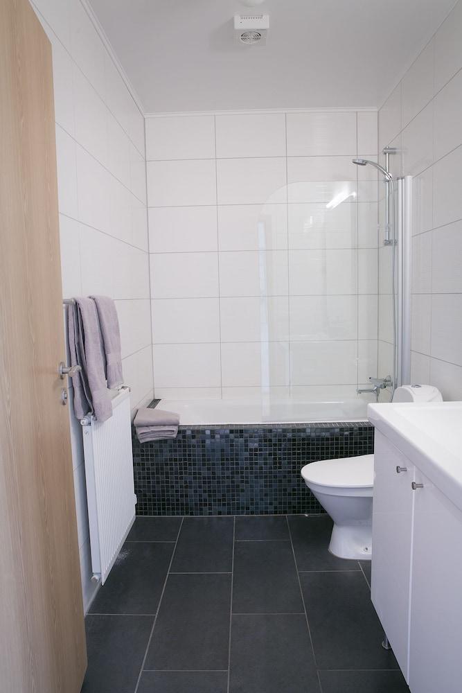 V54 Harbour Apartments