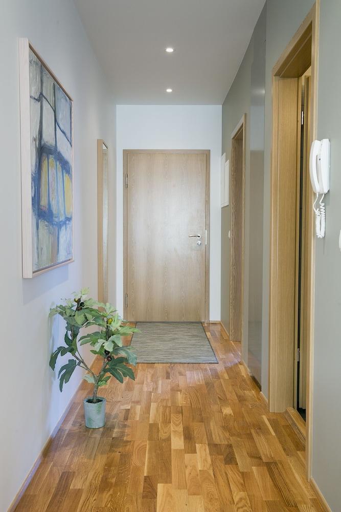 V54 Harbour Apartments