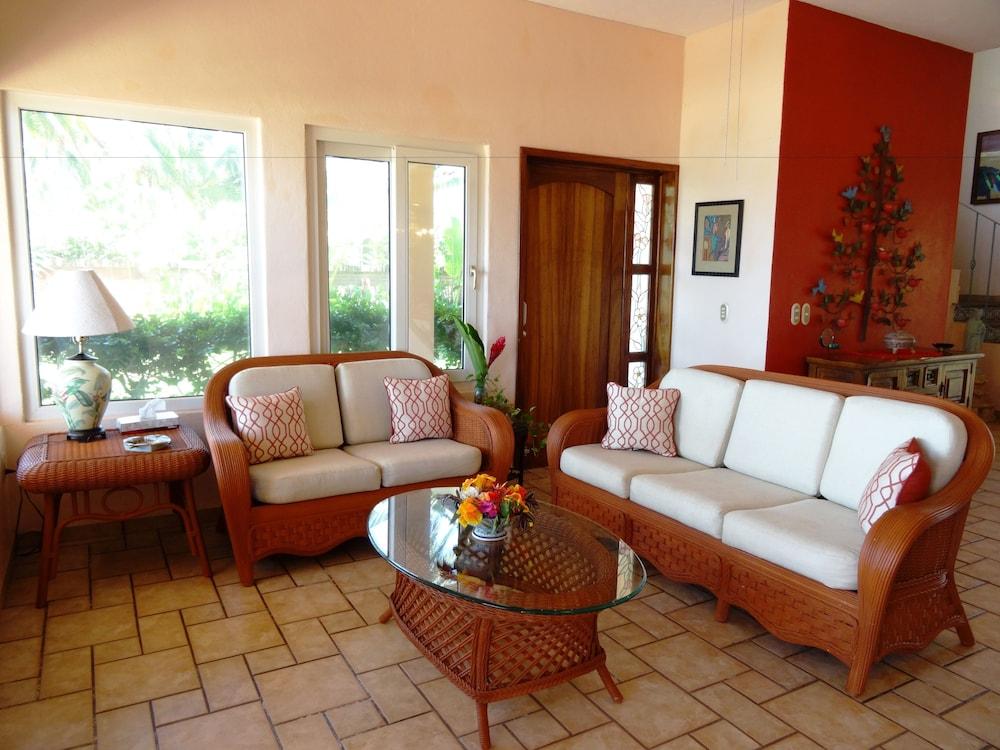 Casa Rana by Las Palmas