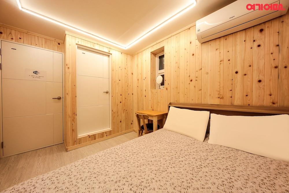 Insadong R Guesthouse