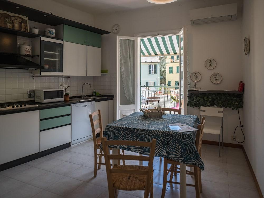 Recanissu Apartment with Balcony & AC