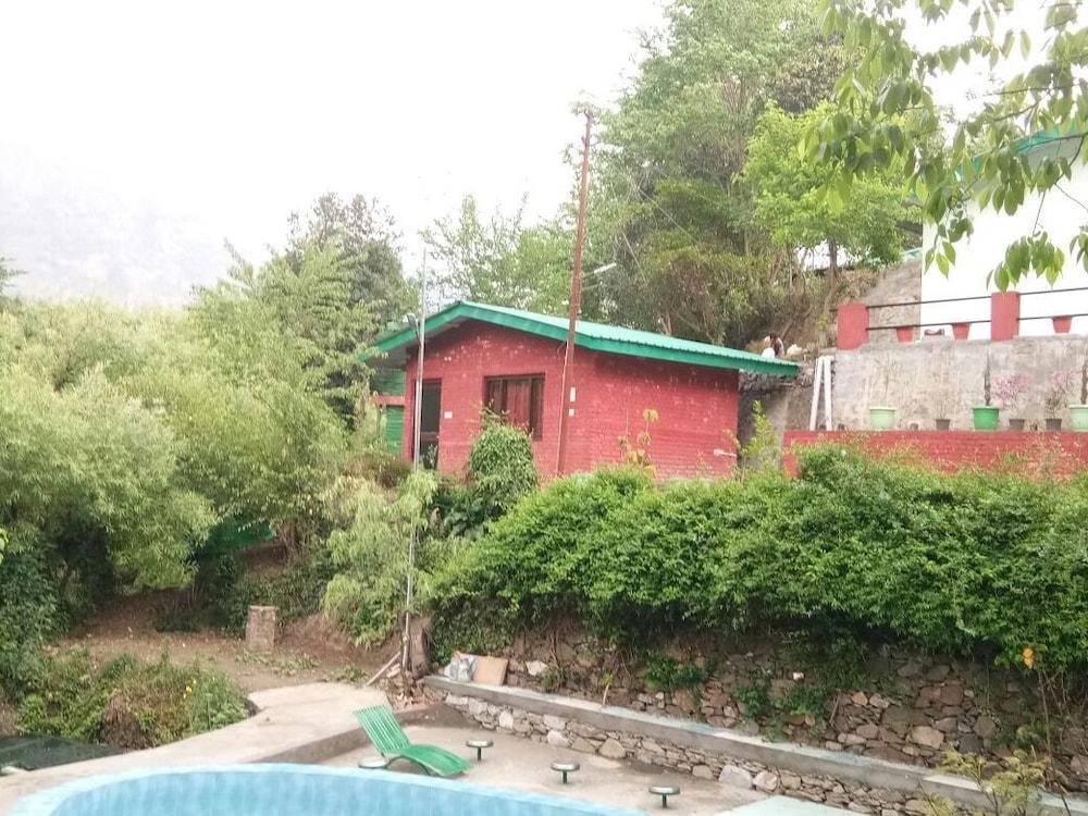 Camp Lagoon and Cottage