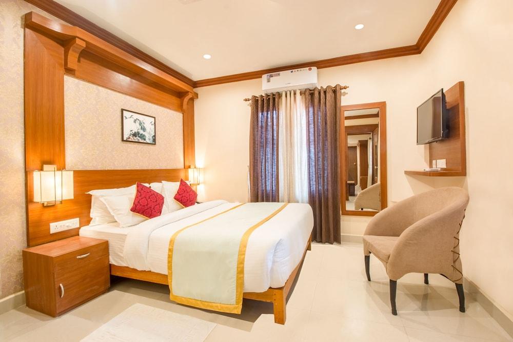 Crown Valley Thekkady