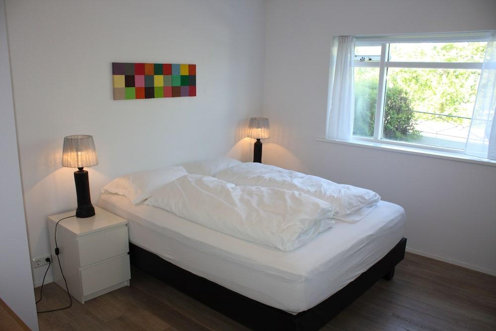 Brekkugata 33 Guesthouse