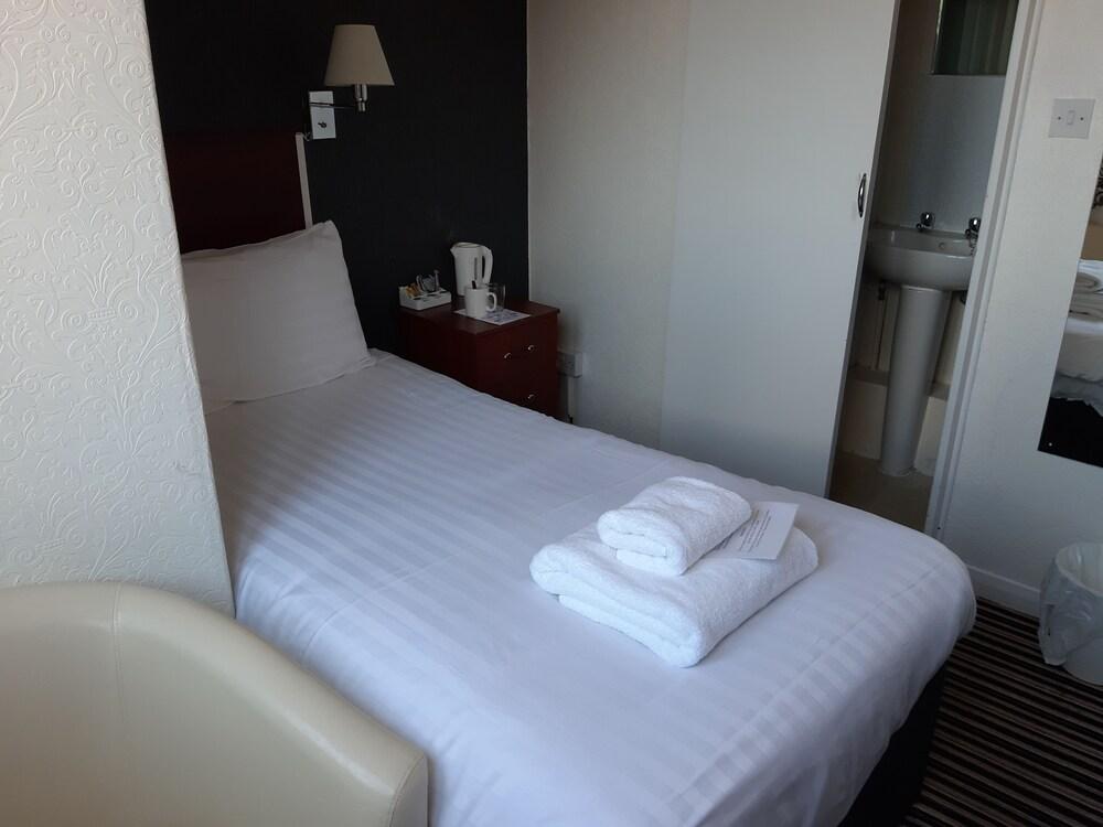 North Parade Seafront Accommodation