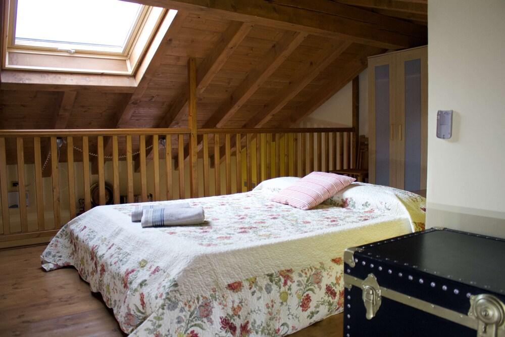 La Casa Sul Sasso In Town Accomodations