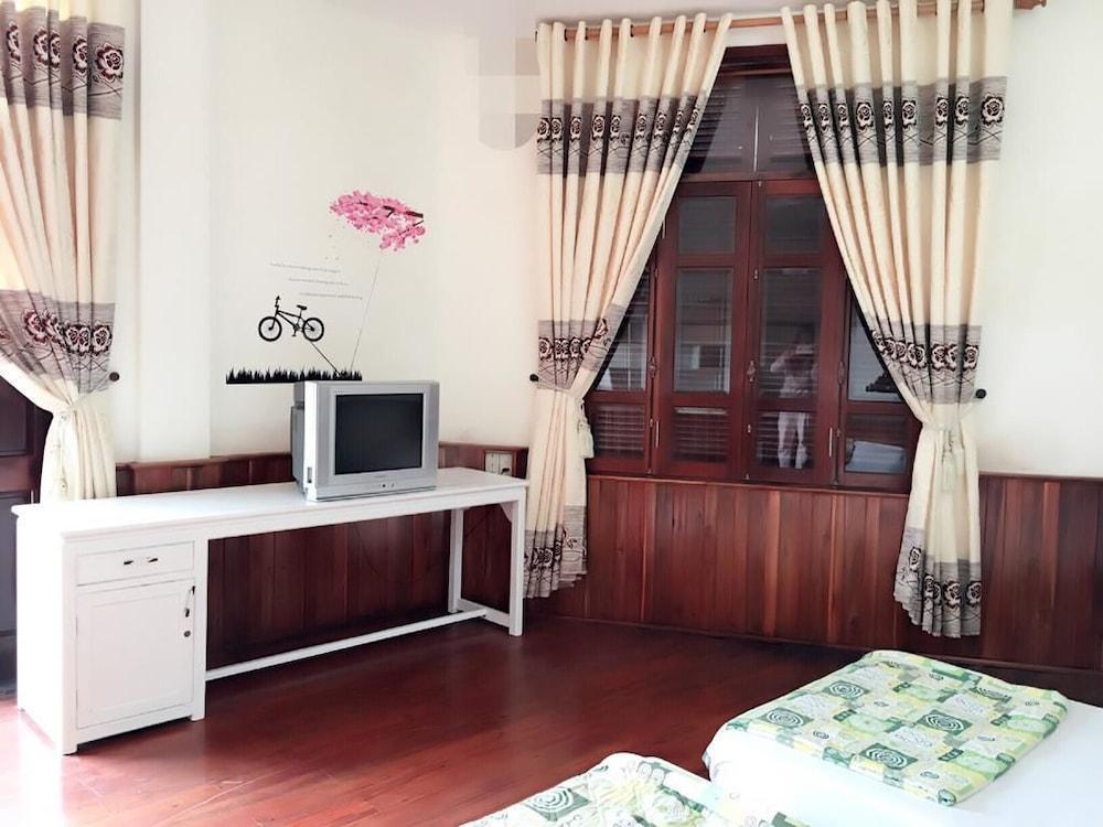 Nam Phuong Riverside Villa