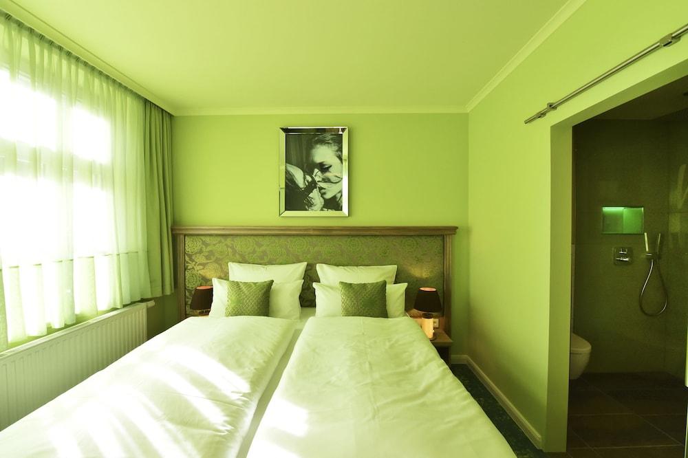 MOMENTS Boutique Hotel