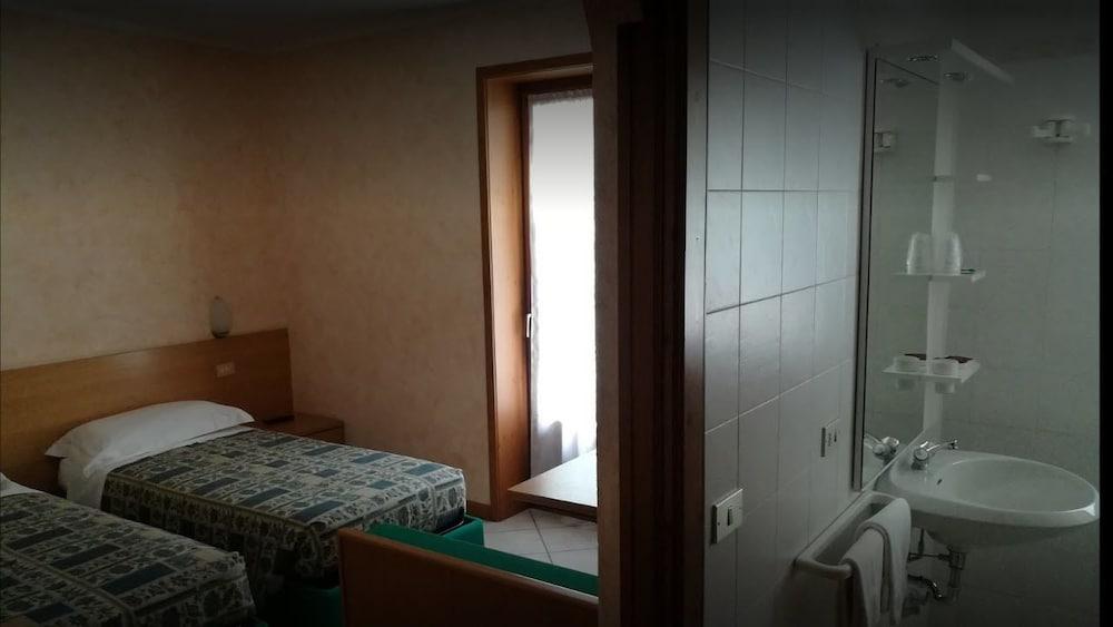 Camping Hotel La Pineta