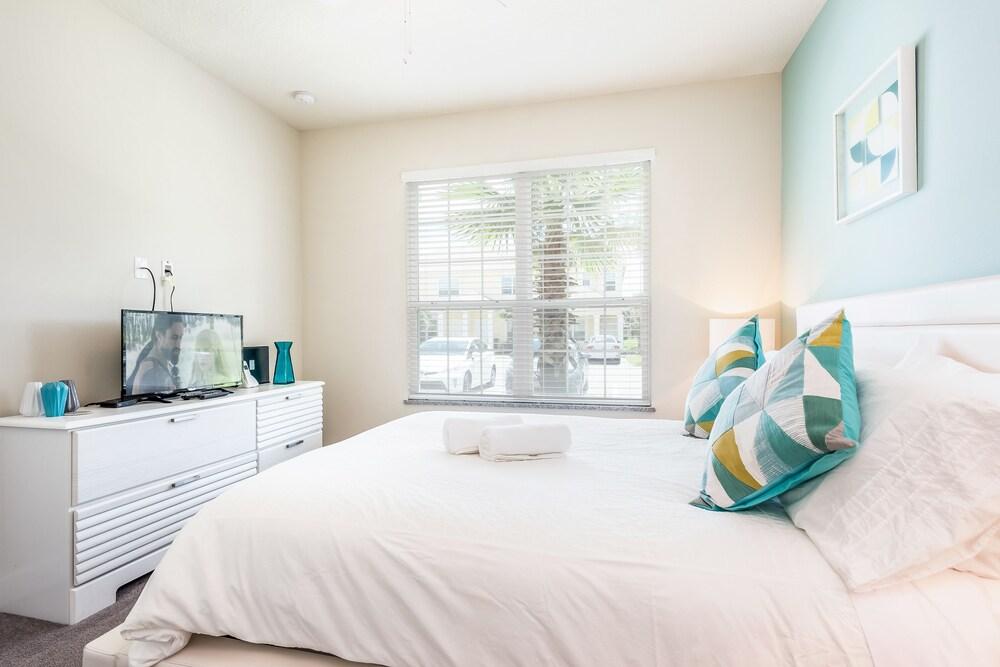 Serenity by VHC Hospitality