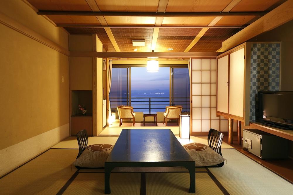 Aoki-nagi-no-yado Meijikan