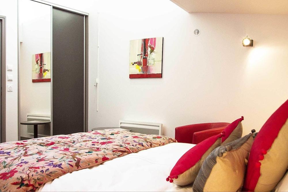 Chambres d'Hôtes Les Pirondeaux