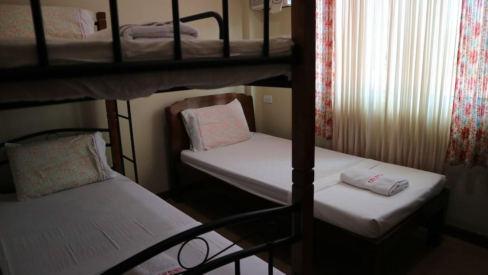 Celbyrne Pension Hauz