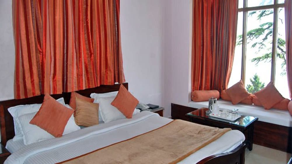 Hotel Majestic Oak Bush