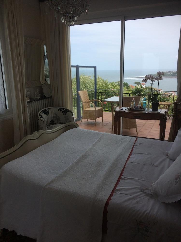 Villa Erresinolettean