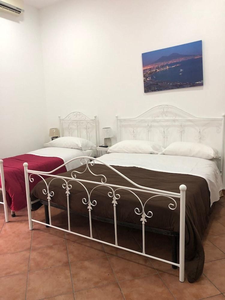 Partenope legend B&B